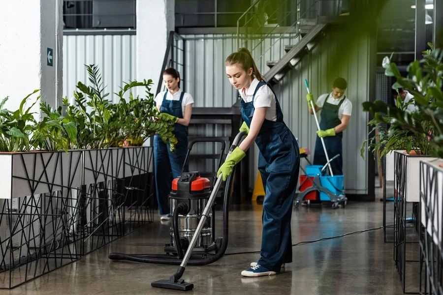 Why Businesses Need Consistent Janitorial Service Cedar Rapids, IA