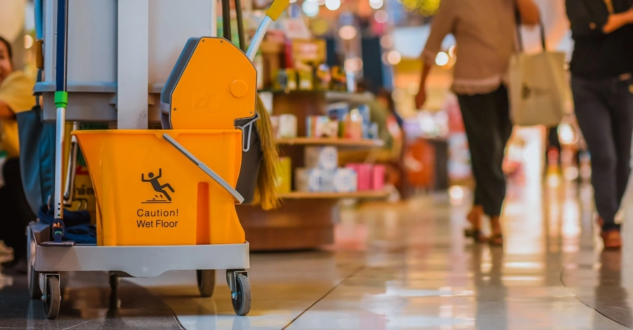 Why Businesses Need Consistent Janitorial Service in Cedar Rapids, IA